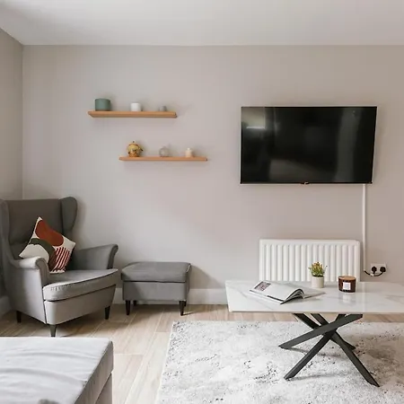 Luxurious 2 Bedroom City Centre Apartment Walking Distance To Everything Sleeps 6 Belfast Exterior photo