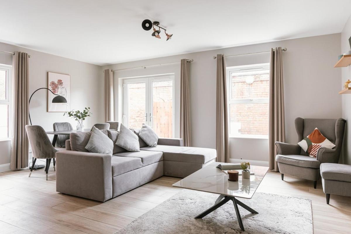 Apartamento Luxurious 2 Bedroom Centre Walking Distance To Everything Sleeps 6