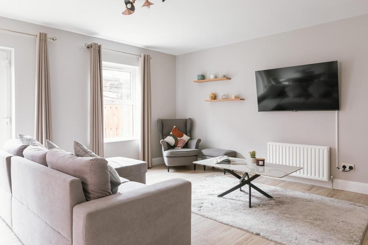 Apartment Luxurious 2 Bedroom Centre Walking Distance To Everything Sleeps 6 Belfast